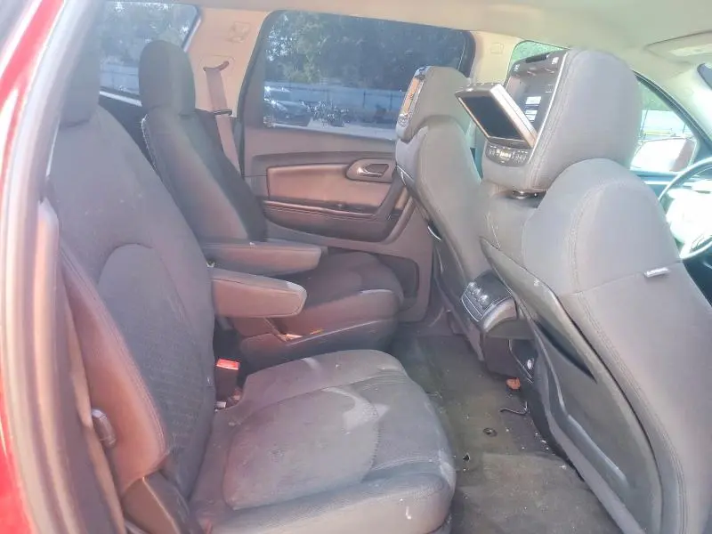 2012 CHEVROLET TRAVERSE LT  