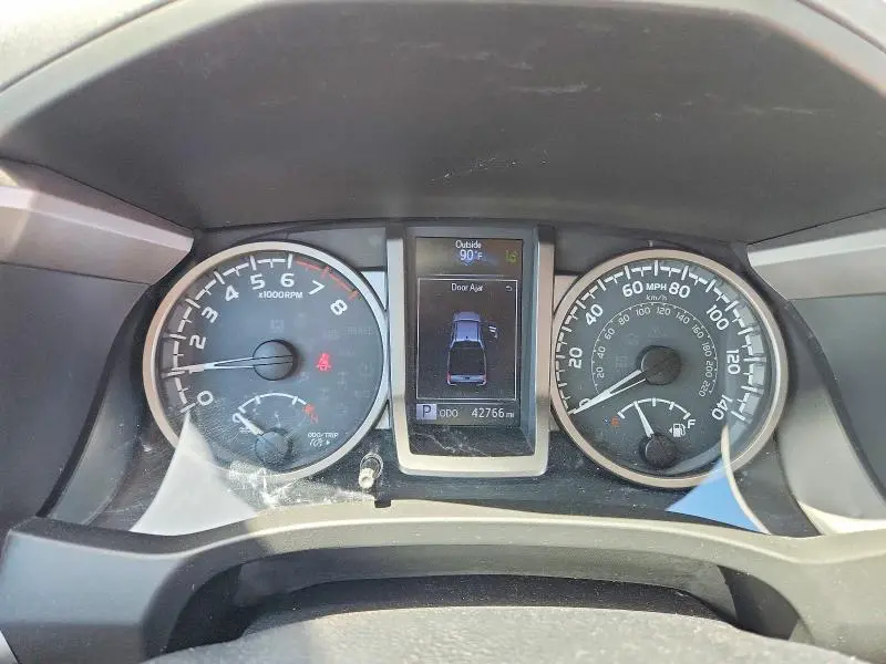 2019 TOYOTA TACOMA SR5 V6  