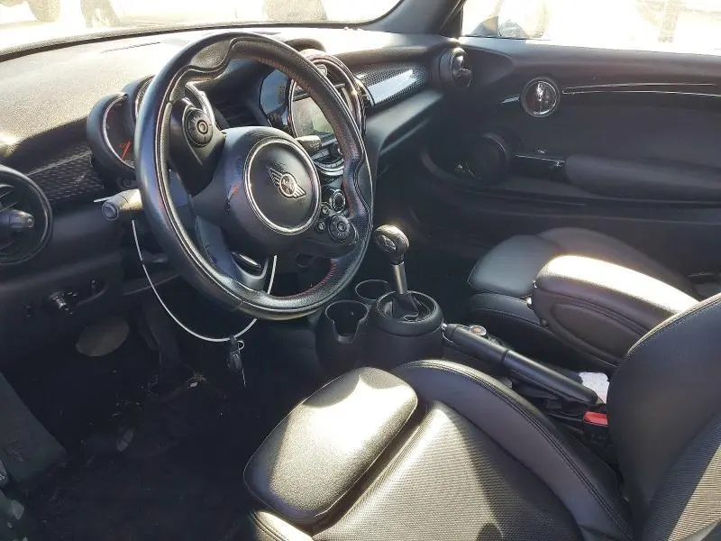 2019 MINI COOPER S  