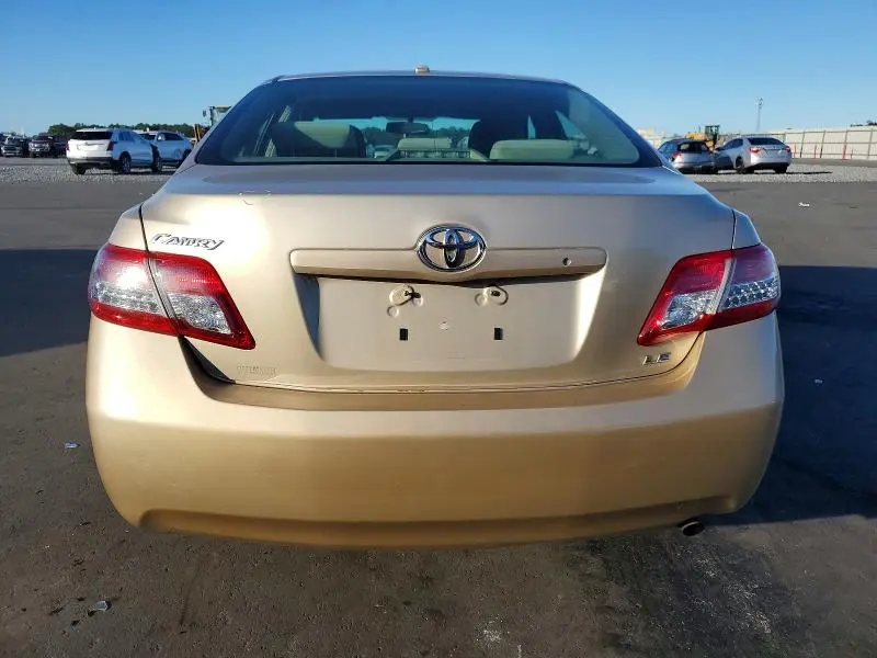 2011 TOYOTA CAMRY BASE  