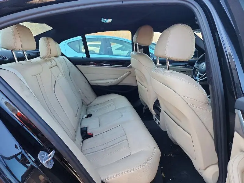 2017 BMW 530 XI  