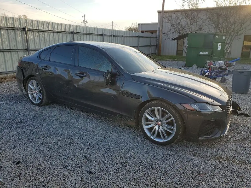 2023 JAGUAR XF SE  