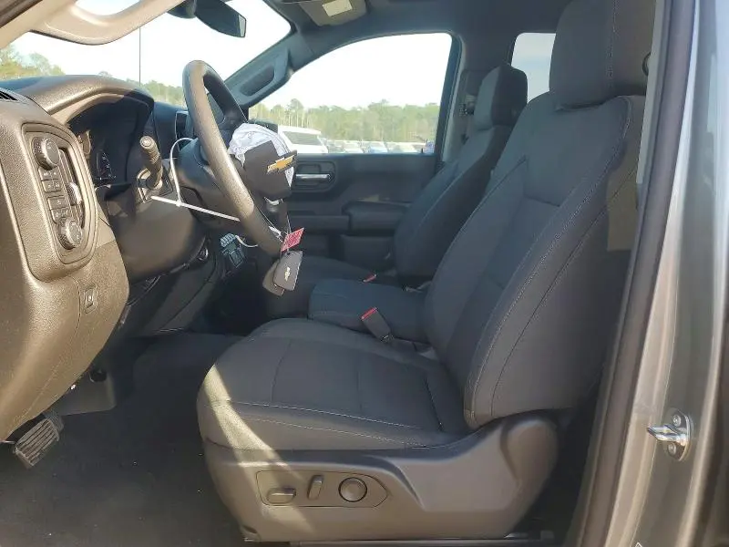 2025 CHEVROLET SILVERADO K1500 CUSTOM  