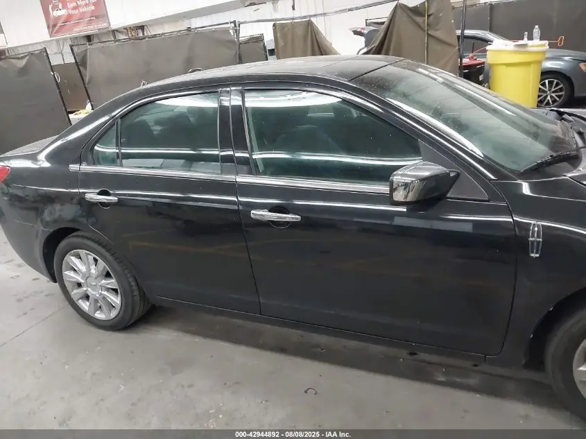 2010 LINCOLN MKZ  