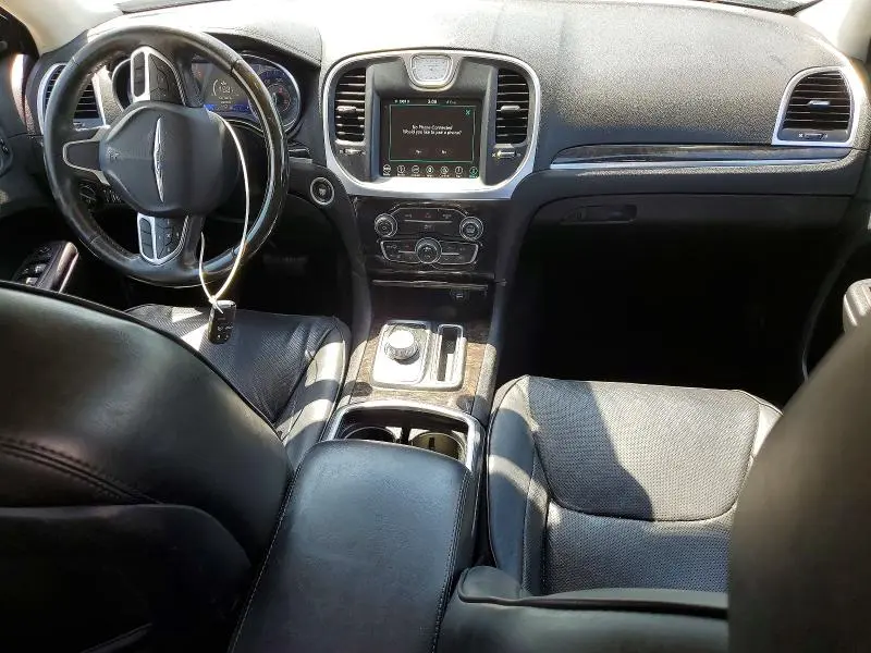 2019 CHRYSLER 300 LIMITED  