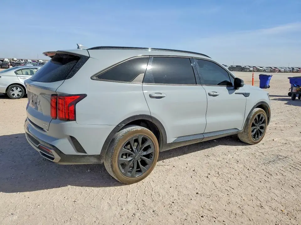 2023 KIA SORENTO   