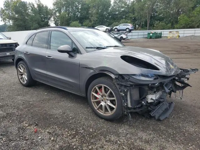 2018 PORSCHE MACAN GTS  