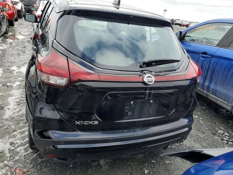 2021 NISSAN KICKS S  