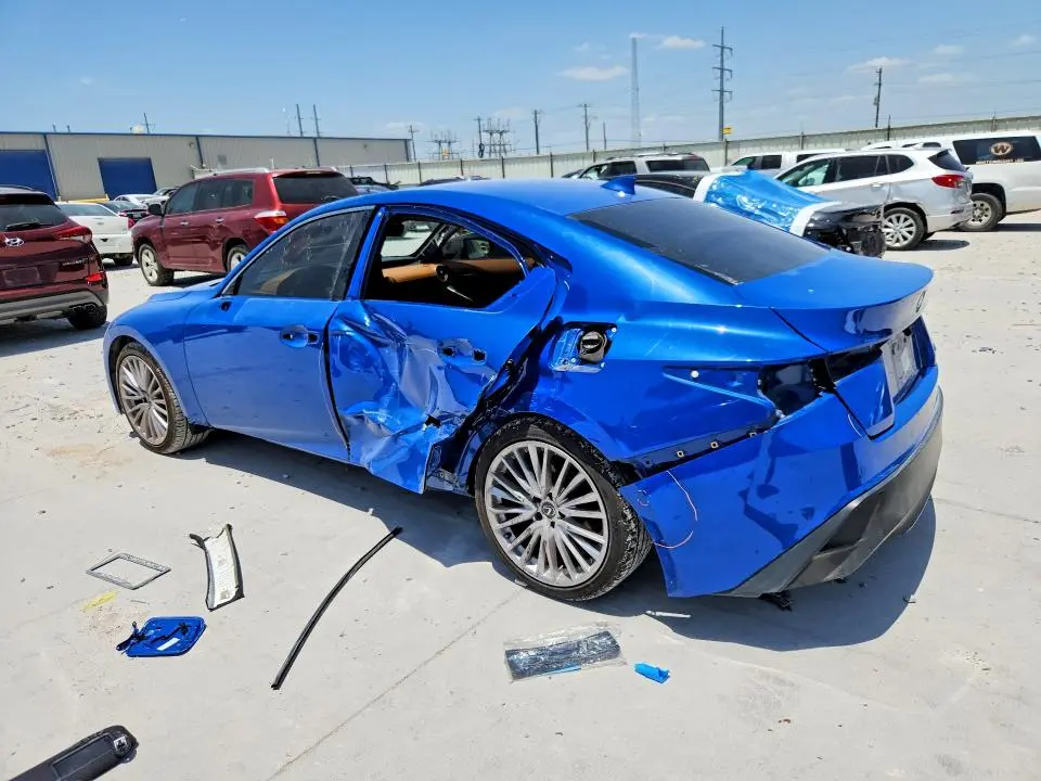 2023 LEXUS IS 300  
