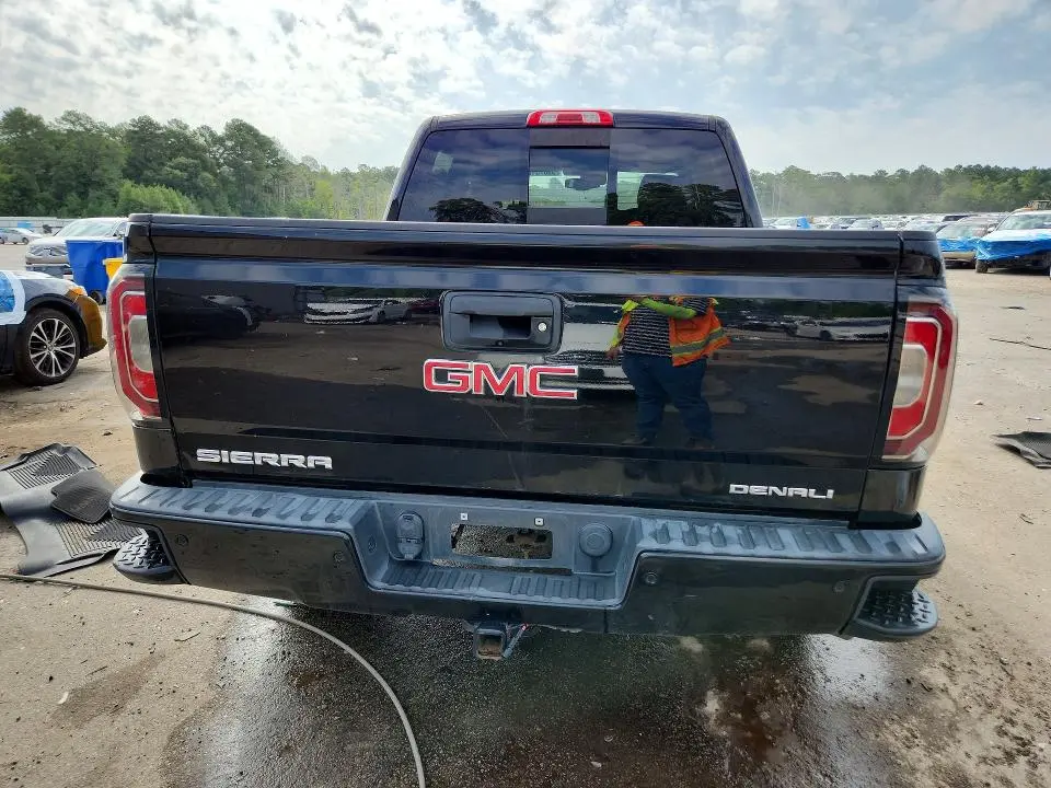 2018 GMC SIERRA K1500 DENALI  