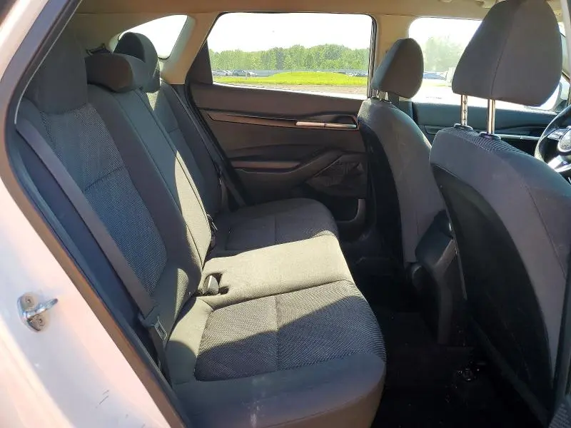 2022 KIA SELTOS LX  