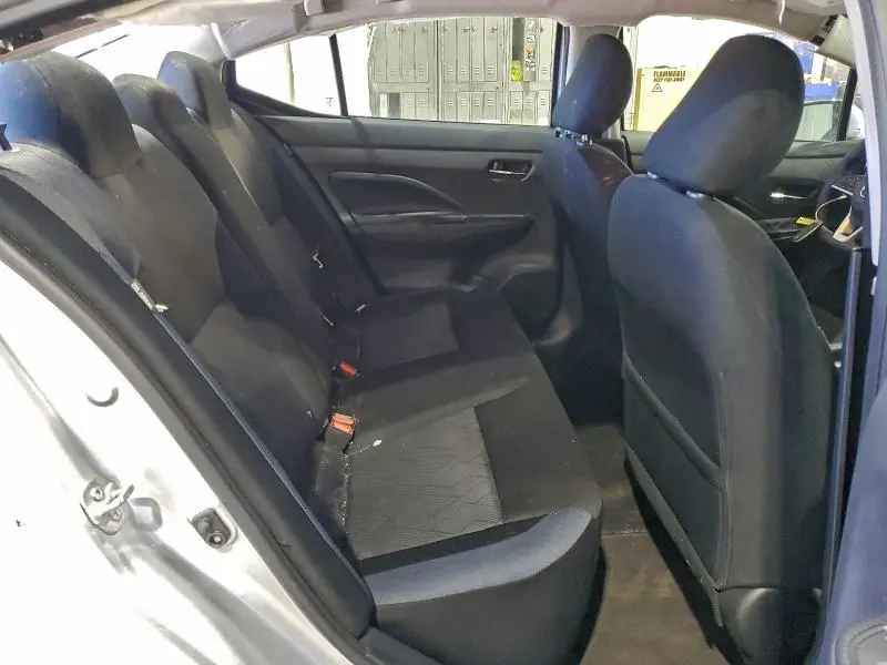 2025 NISSAN VERSA SV  