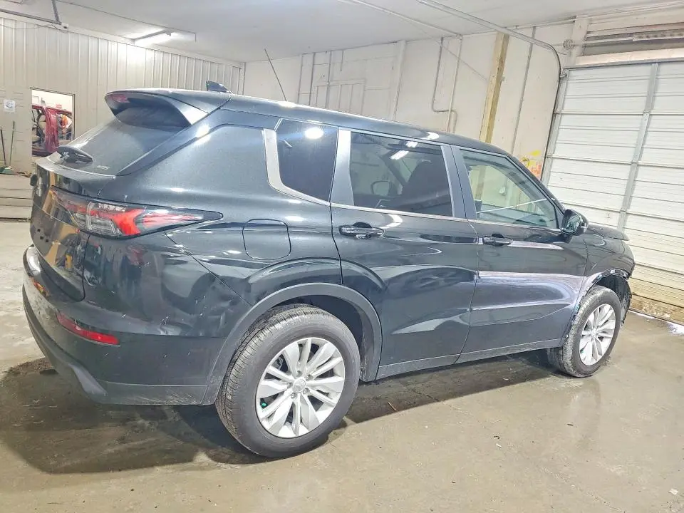 2025 MITSUBISHI OUTLANDER ES  