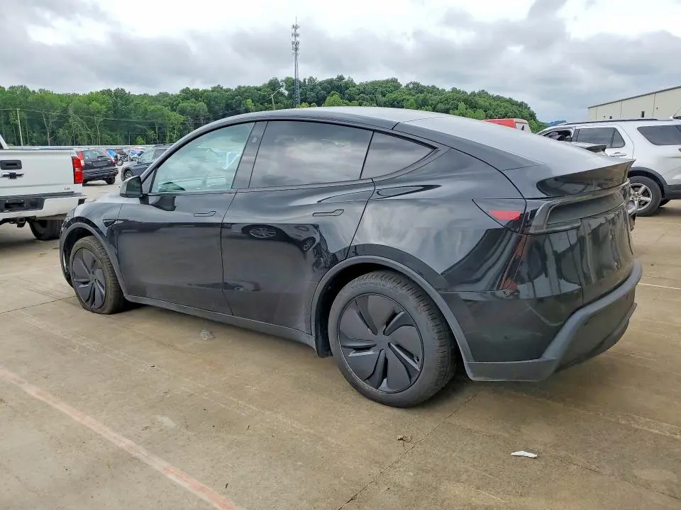 2026 TESLA MODEL Y   