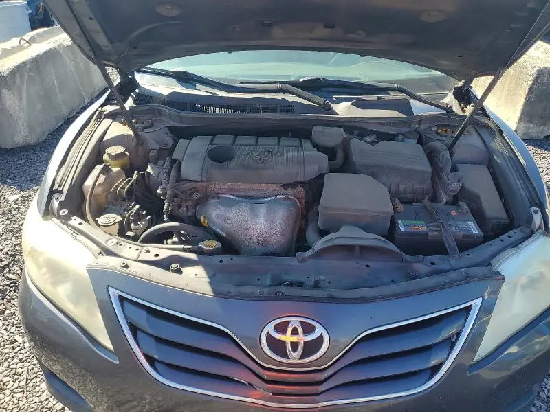 2011 TOYOTA CAMRY LE  