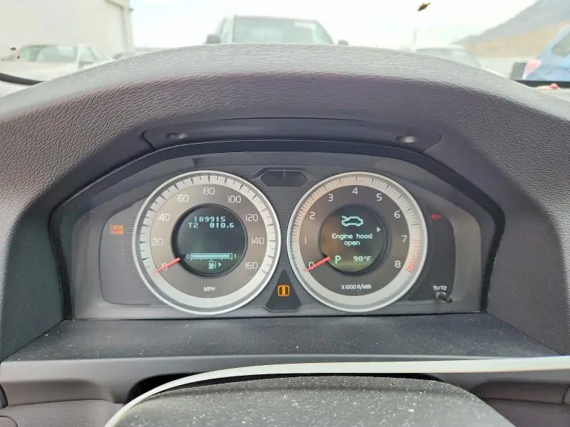 2012 VOLVO S60 T5  