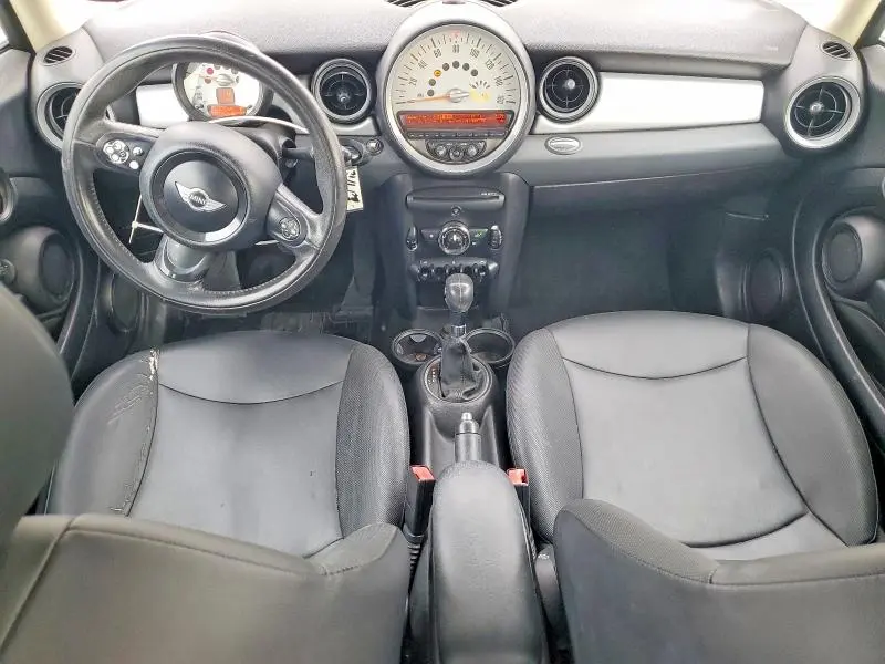 2012 MINI COOPER   