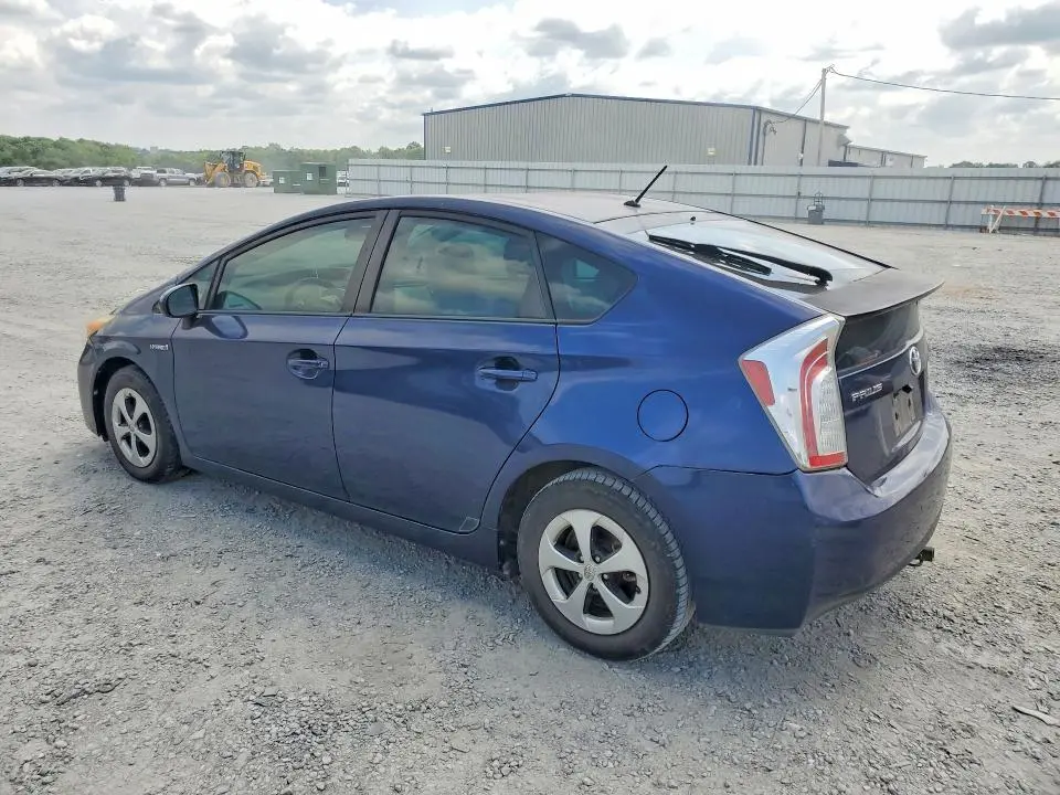 2013 TOYOTA PRIUS TWO  