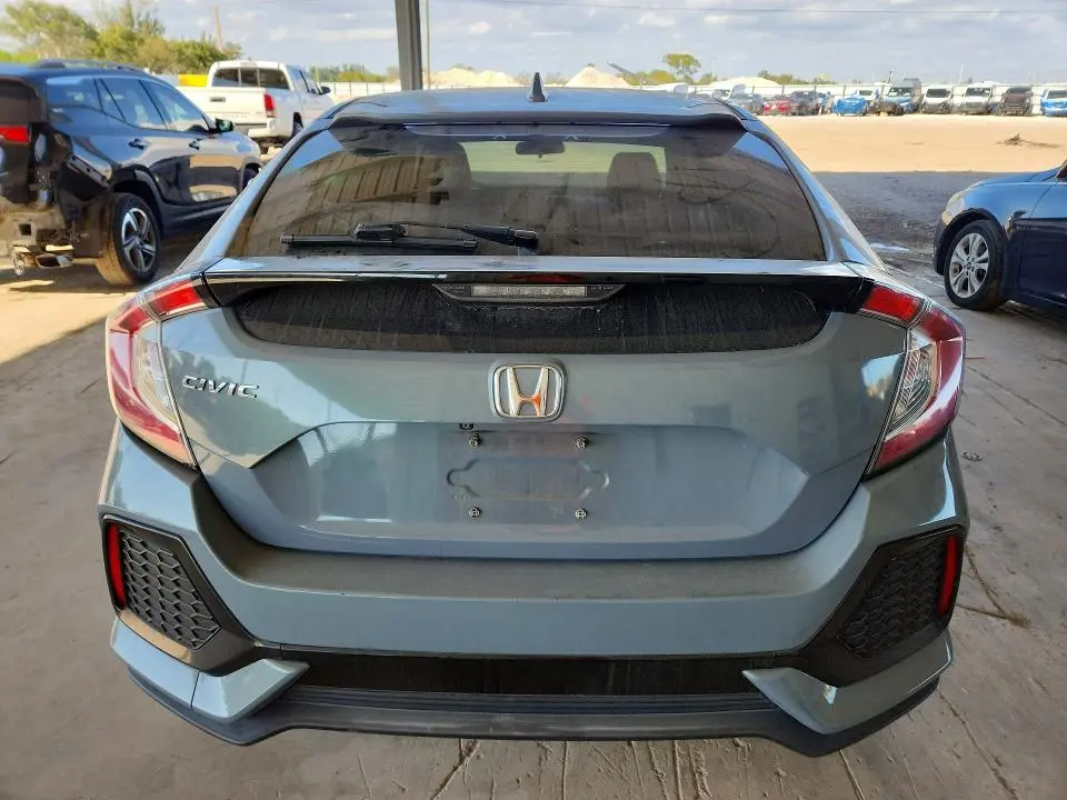 2018 HONDA CIVIC LX  