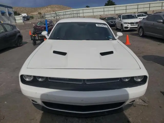 2016 DODGE CHALLENGER SXT  
