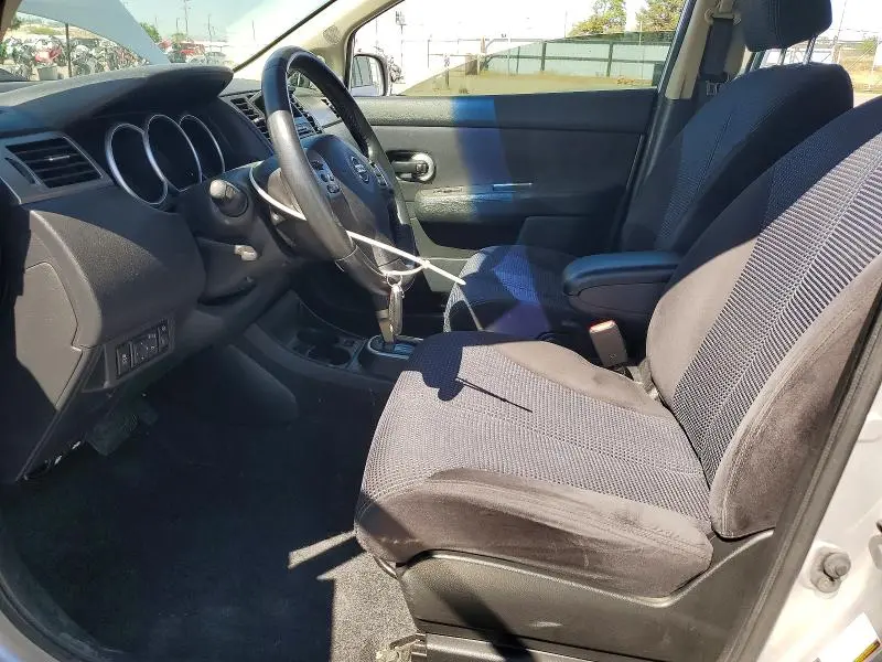 2011 NISSAN VERSA 1.8 S  