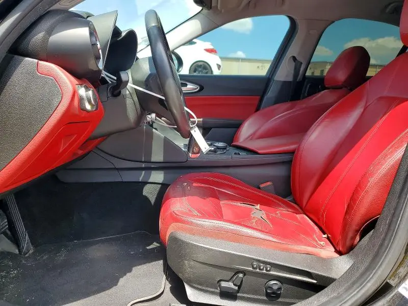 2019 ALFA ROMEO GIULIA   