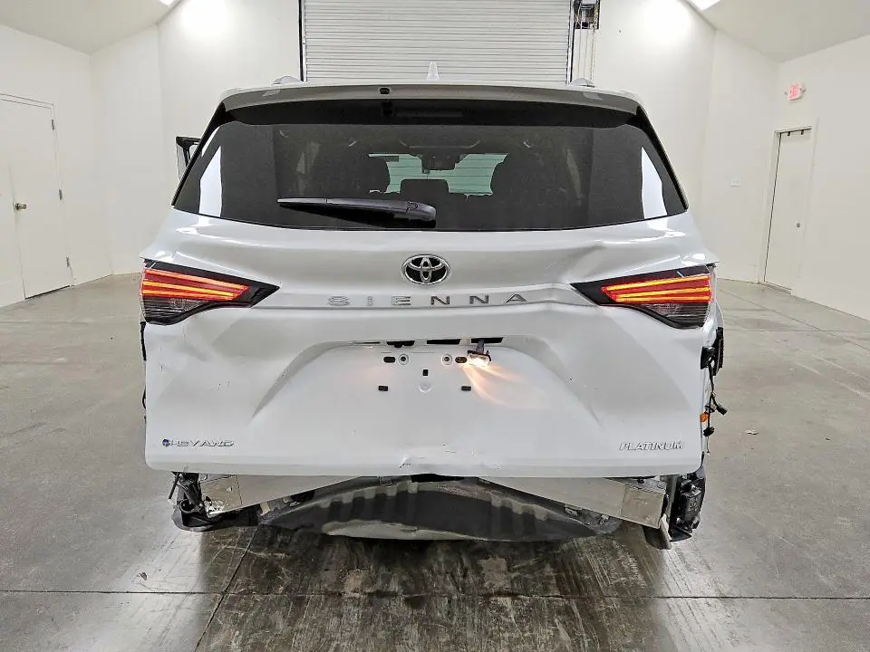 2026 TOYOTA SIENNA PLATINUM 7-PASSENGER  