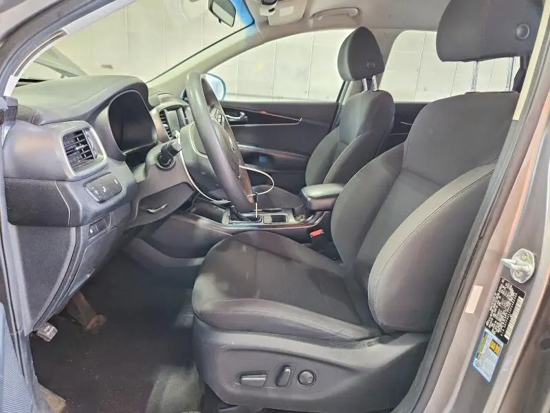 2019 KIA SORENTO LX V6  