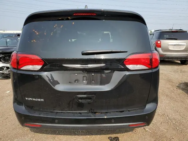 2025 CHRYSLER VOYAGER LX  
