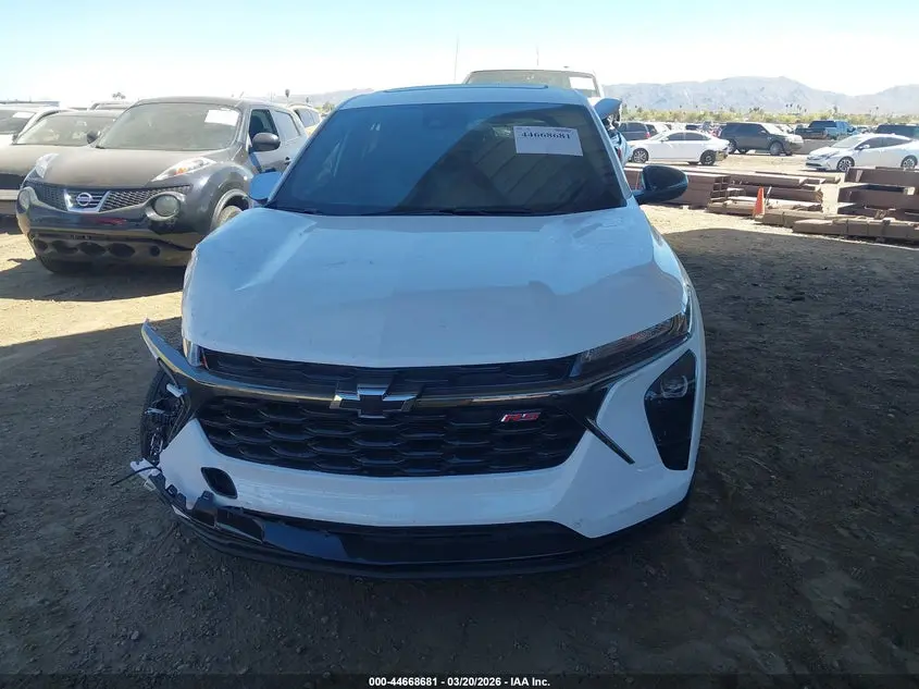 2025 CHEVROLET TRAX FWD 1RS