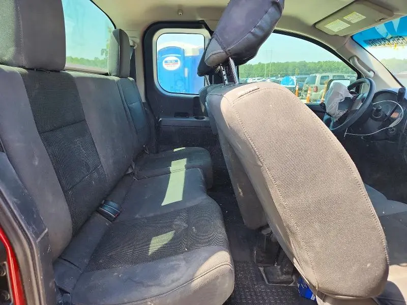 2015 NISSAN TITAN S  