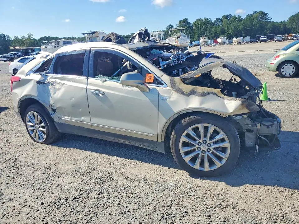 2017 CADILLAC XT5 PLATINUM  