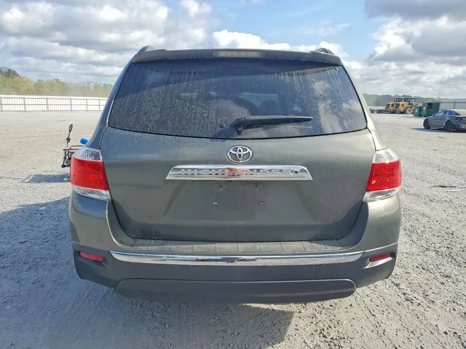 2012 TOYOTA HIGHLANDER BASE  