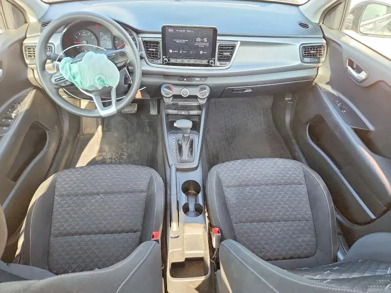 2021 KIA RIO LX  