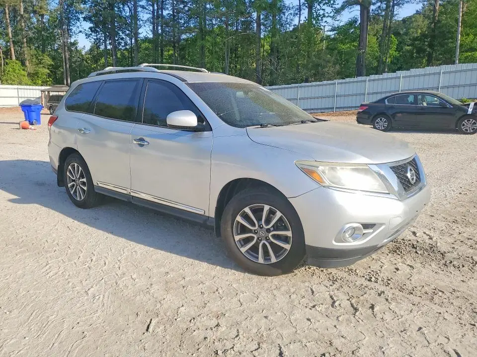 2014 NISSAN PATHFINDER SL  