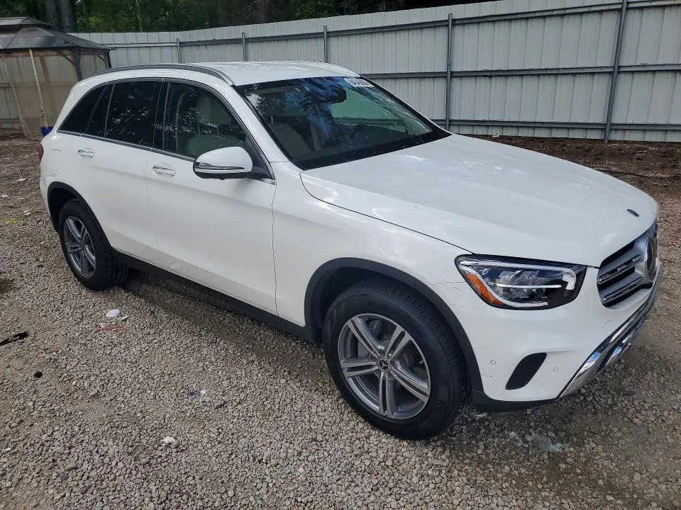 2022 MERCEDES-BENZ GLC 300  