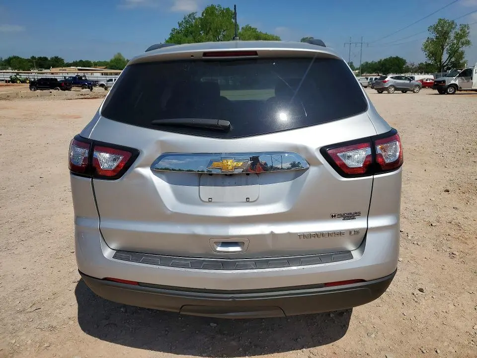 2014 CHEVROLET TRAVERSE LS  