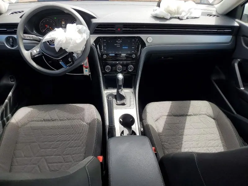 2020 VOLKSWAGEN PASSAT S  
