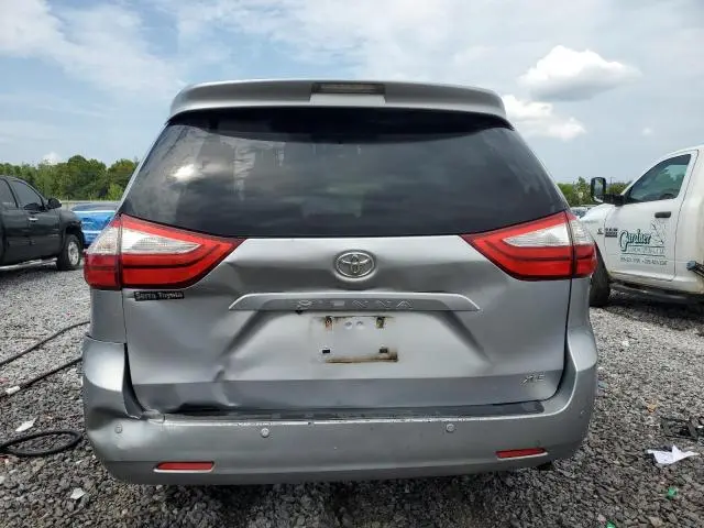 2015 TOYOTA SIENNA XLE  