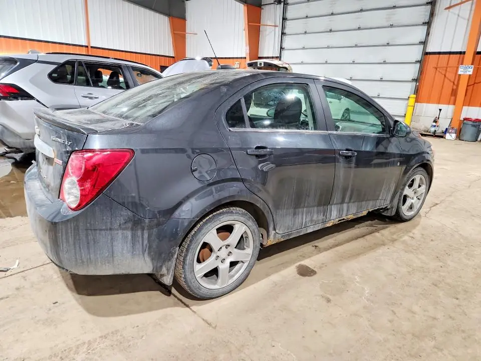 2016 CHEVROLET SONIC LT  