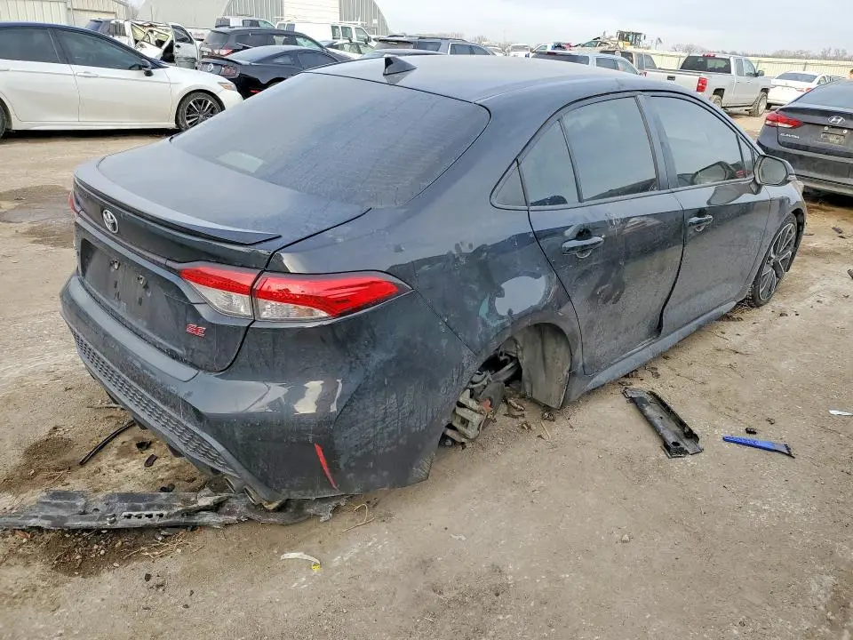 2022 TOYOTA COROLLA SE  