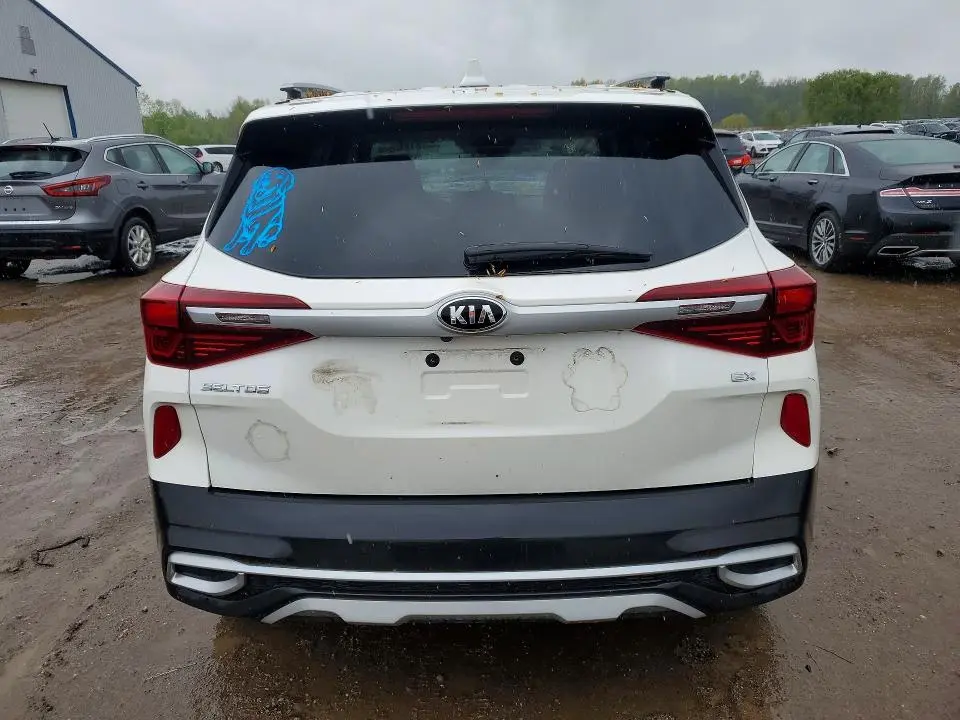 2021 KIA SELTOS EX  