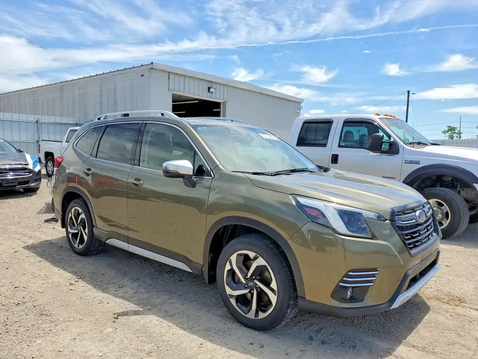 2022 SUBARU FORESTER TOURING  