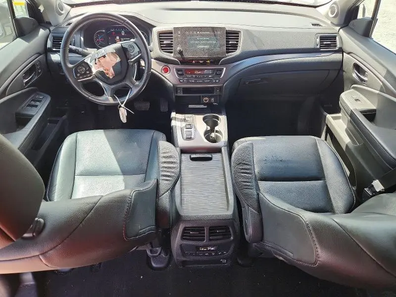 2021 HONDA PILOT SE  