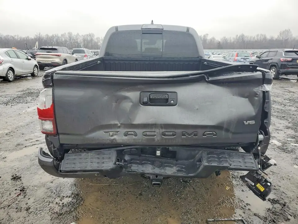 2019 TOYOTA TACOMA TRD SPORT  