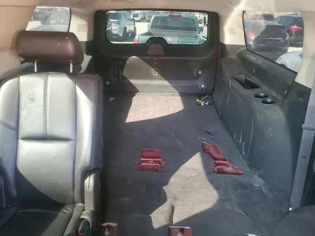 2010 CHEVROLET SUBURBAN C2500  LT  