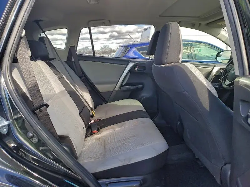 2018 TOYOTA RAV4 HV LE  