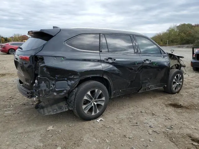 2020 TOYOTA HIGHLANDER XLE  