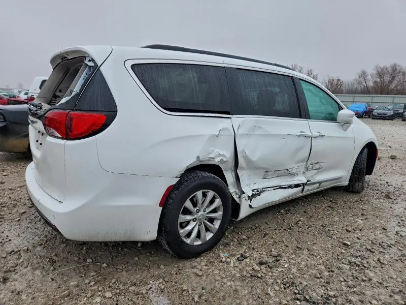 2017 CHRYSLER PACIFICA TOURING L  