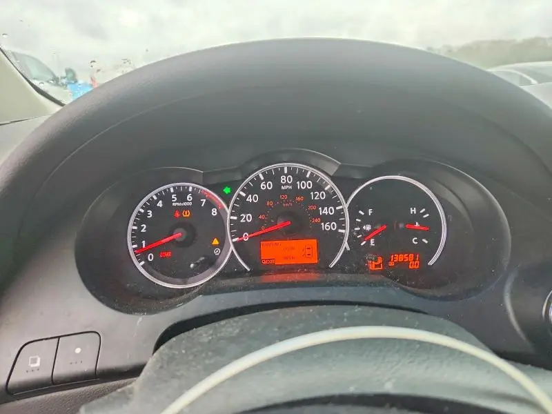 2010 NISSAN ALTIMA SR  